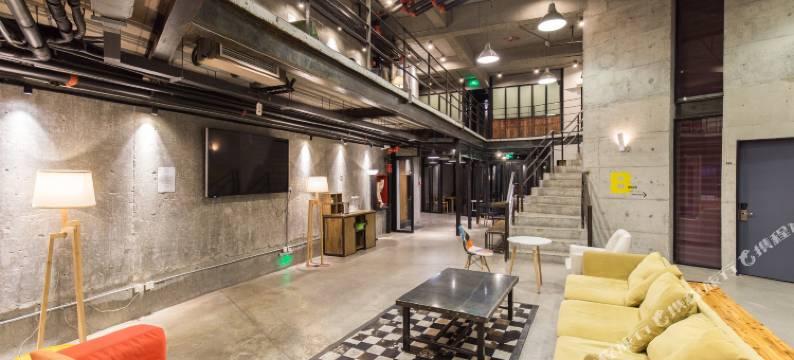 联合庭院青年酒店(大连火车站东关街历史文化街区店)图片