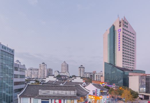 慈溪辰茂国脉酒店（慈溪上林坊美食街店）