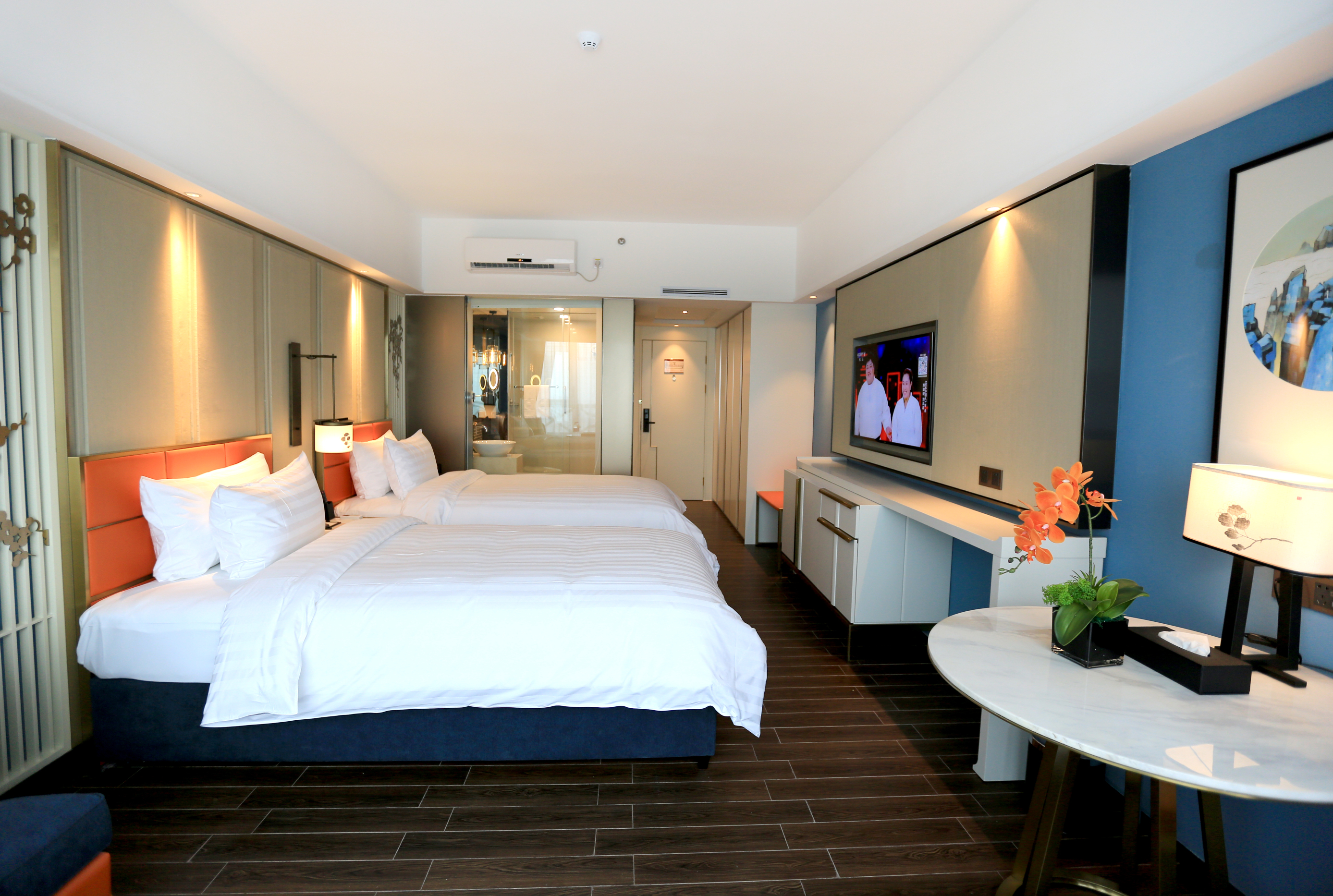 Clifford Hotel Resort Centre PanyuOver view