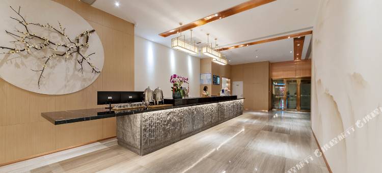 建国璞隐酒店(厦门火车站莲花路口地铁站店)图片