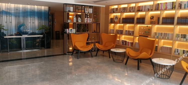 艾尚未来酒店(解放路店)图片