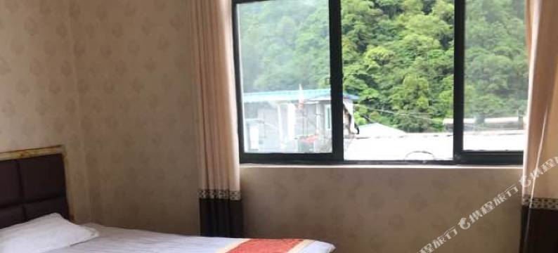 波密通麦轩轩食府客房图片