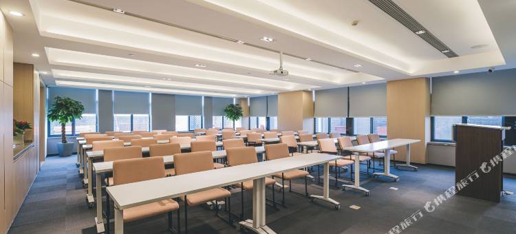 南京站红山动物园亚朵酒店图片