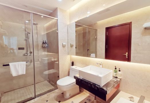 Blue Horizon Junhua Hotel Hotel Overview