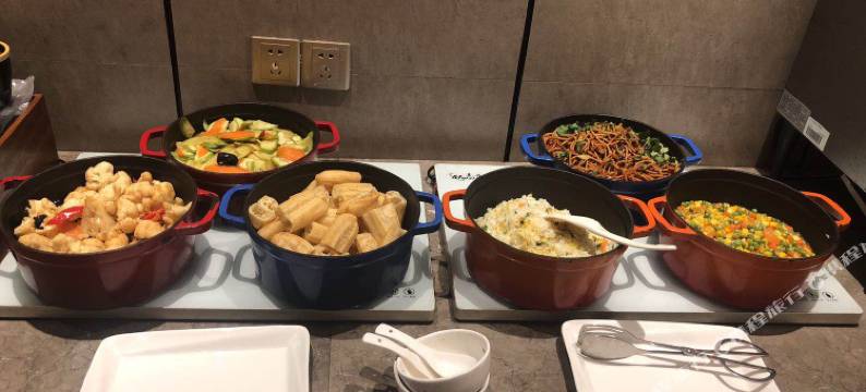 如家精选酒店(上海滴水湖港城新天地店)图片