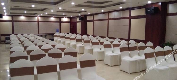 秦淮中州国际酒店(淮滨县政务服务中心人民医院店)图片