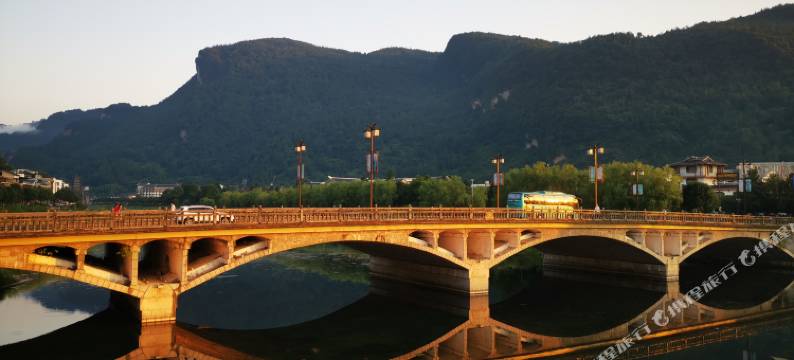 张家界远方的家主题酒店图片