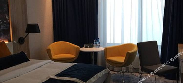 华沙机场金色郁金香酒店(Golden Tulip Warsaw Airport)图片