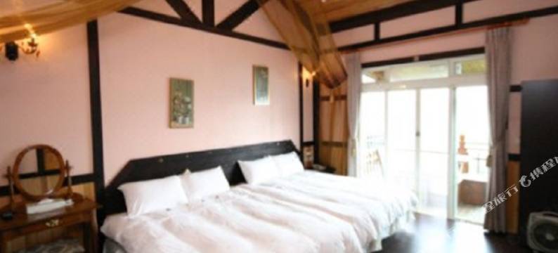 南投湘晴花园休闲木屋图片