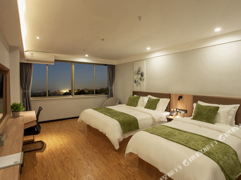 格林豪泰智选酒店(枣庄华山路银座店)