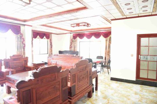 东兴金港云商务酒店