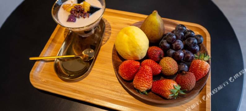 福州五四路树兜地铁站亚朵酒店图片