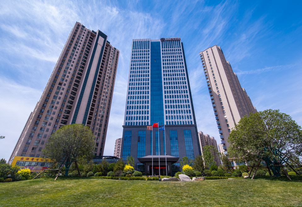 诚城智臻酒店（新乡高铁东站店）外景图