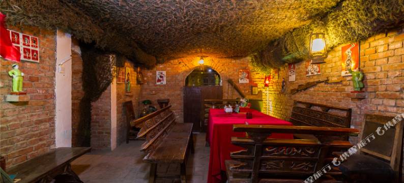 北京新红资红色四合院图片