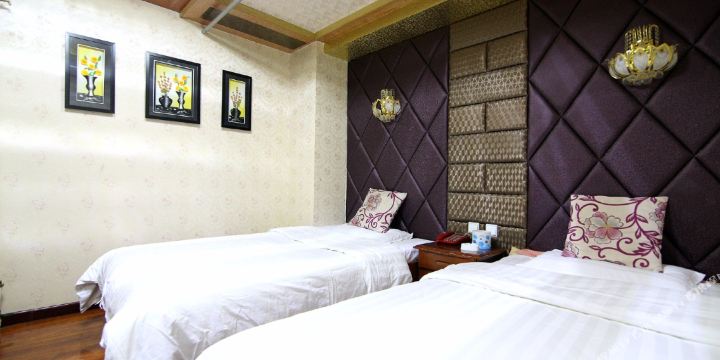 怎么走):  甘肃省兰州市西固区亚太新村5楼  标签: 宾馆客栈 彩虹快捷