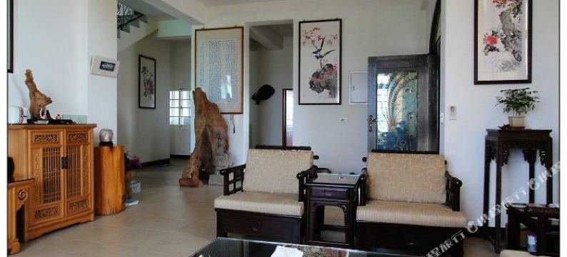 花莲花田草弄241民宿图片