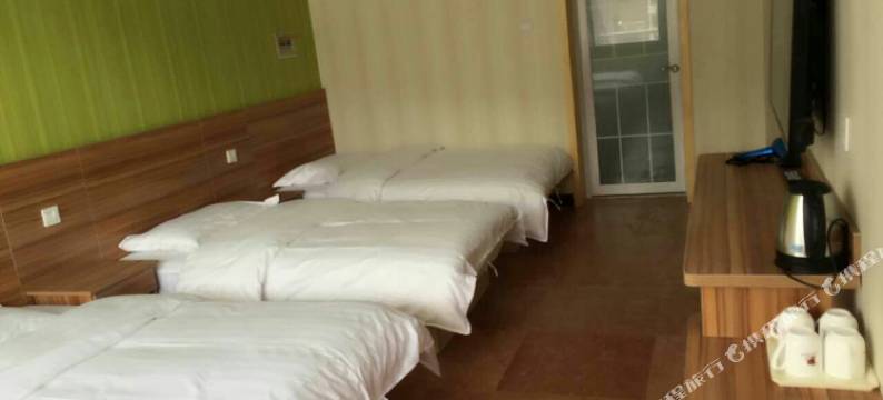 杨小艳民俗饭庄(雾灵西峰东极仙谷风景区店)图片