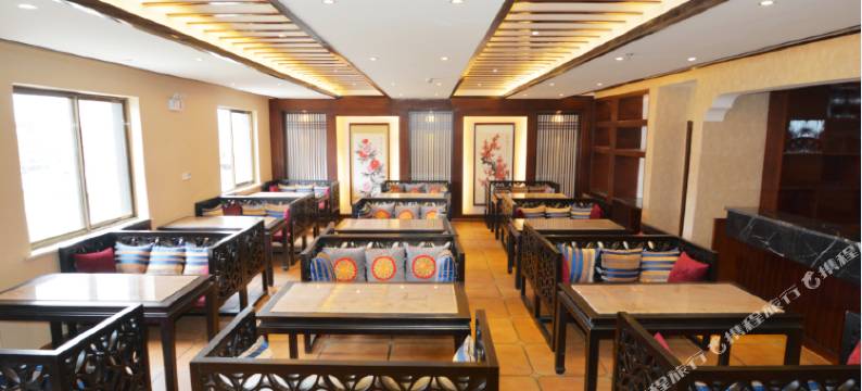 林芝天宇藏秘主题酒店图片