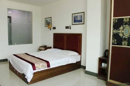 新丰新荣辉宾馆