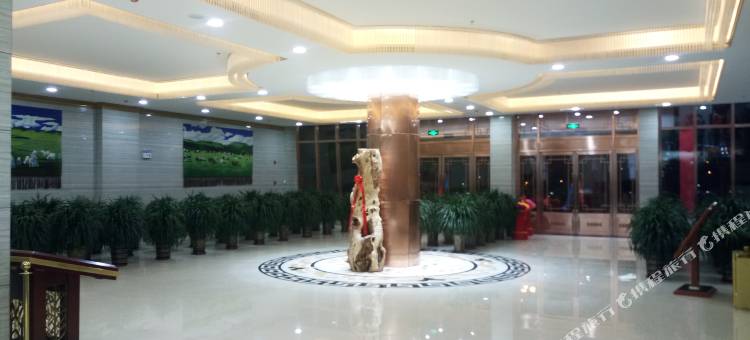 德令哈德勒大酒店图片