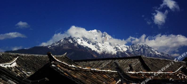 七亩晴川·雪山观景轻奢美宿(束河古镇店)图片