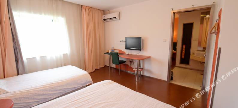 镇江欣泰宾馆(金山风景区店)图片