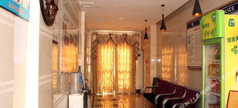 尚一特连锁酒店(房县水蓝郡店)图片