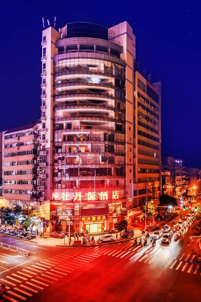 2酒店价格垫江牡丹湖大酒店近协信61星光天地|距市中心直线520米14