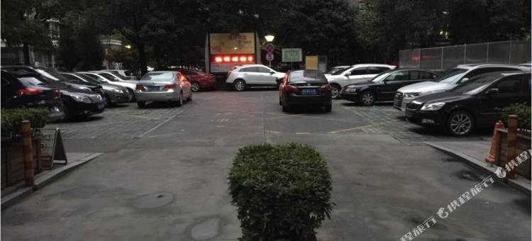玉庭臻品酒店(杭州武林广场沈塘桥地铁站店)图片