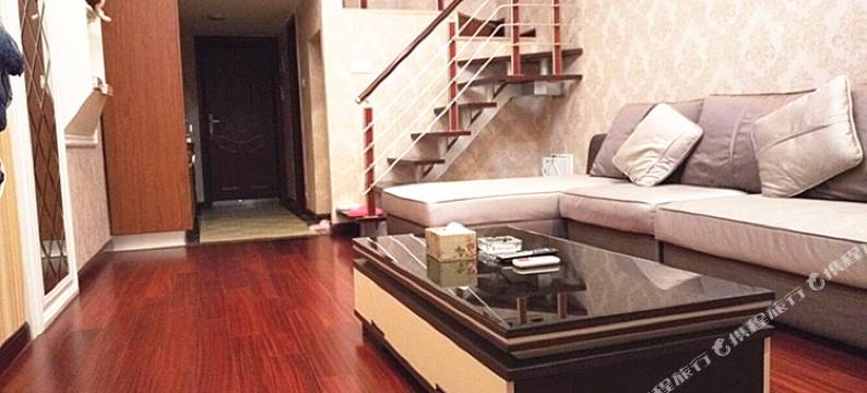 南昌一米阳光公寓(红谷滩绿地双子塔店)图片