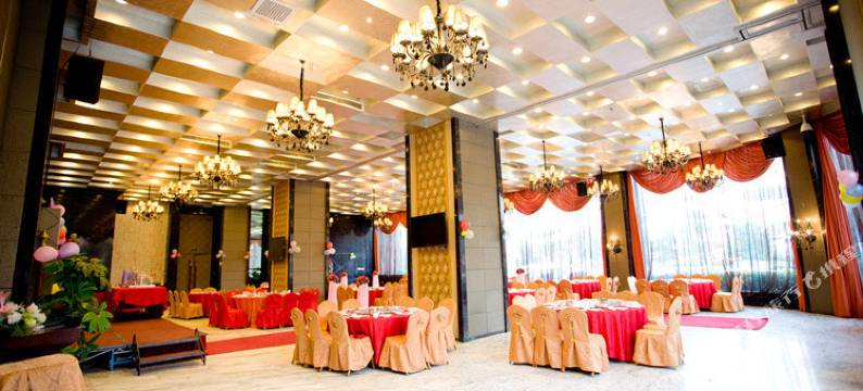 闽侯榕泰汽车行业商务中心酒店图片