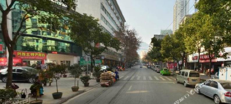 新时代商务酒店(长阳广场店)图片