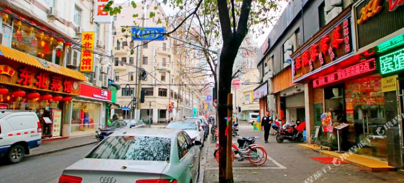 华敏青旅(上海南京东路步行街店)图片