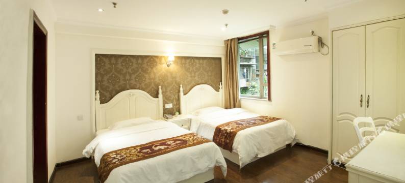 自贡滨河湾民宿图片