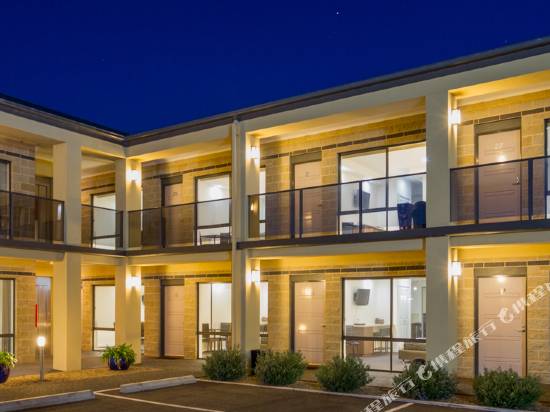 德羅馬納海灘汽車旅館