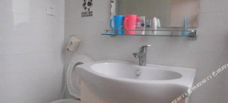 上海外滩南京路步行街俊俊之家普通公寓图片