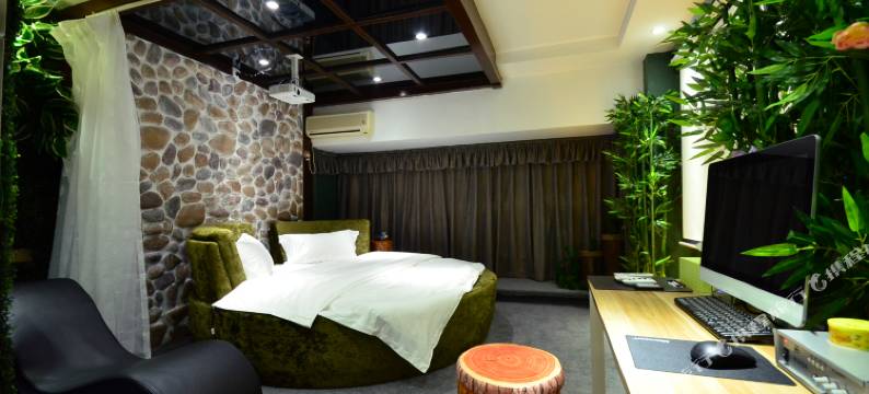 武汉久爱居情侣公寓图片