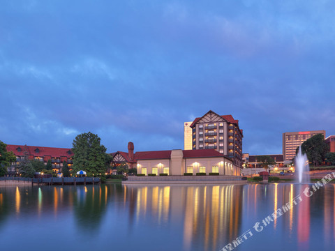 圣路易斯喜来登韦斯特波特木屋酒店