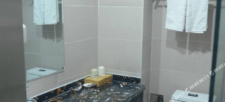 都市118连锁精选酒店(喀什美食街店)图片