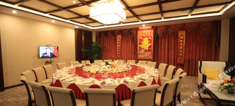 呼图壁富源假日酒店图片