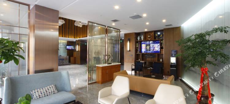 艺龙瑞云酒店(郑州东站郑东商业中心店)图片