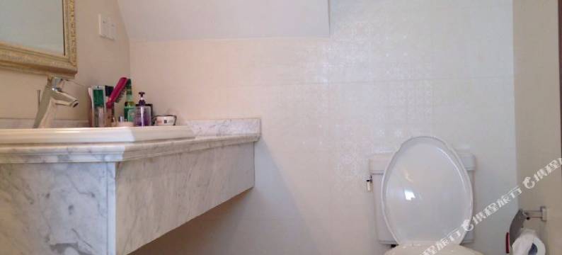 昆山悠静湖边小墅叠拼别墅图片