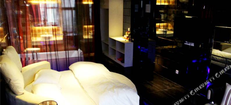 洛阳佳琦主题酒店(龙门高铁站宝龙广场店)图片