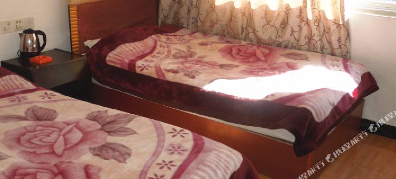 康定打箭炉旅馆图片