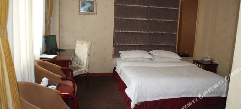 康定红雪莲大酒店图片