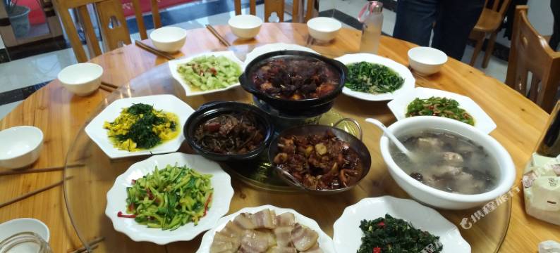 听溪民宿(水墨汀溪风景区店)图片