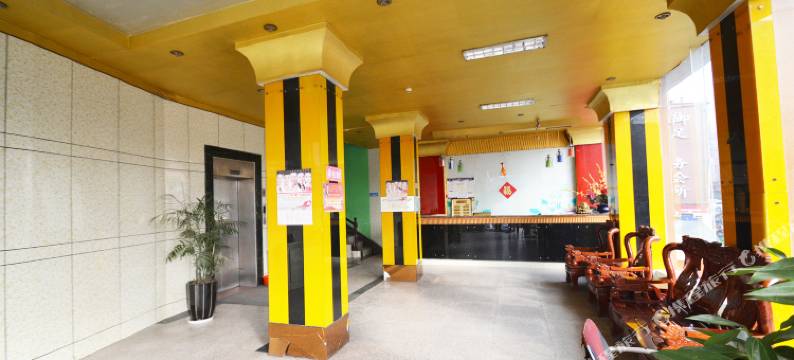 盛昌宾馆(胖东来金三角第十二中学店)图片