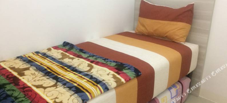 巴苏拉城市鲁姆库公寓酒店(Roomku at Bassura City Apartment)图片