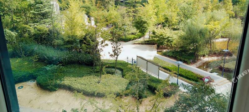 青岛天主教堂广场小屋(银川西路店)图片