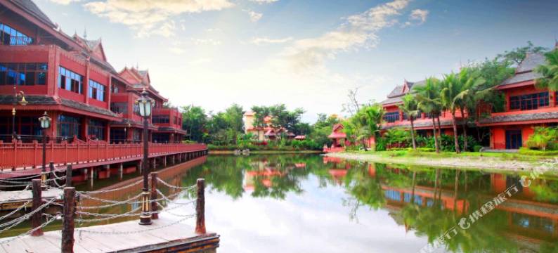 西双版纳景洪美度大酒店(热带花卉园傣乡水城店)图片